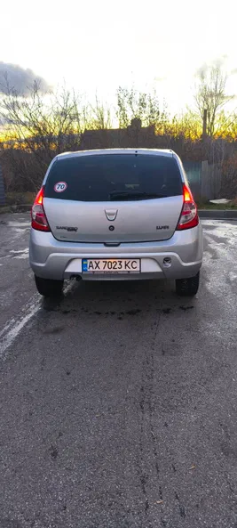 Dacia Sandero 2009 - 5