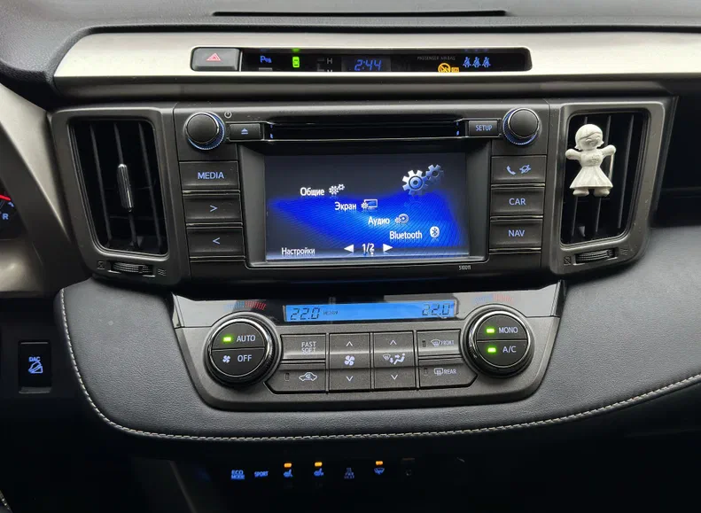 Toyota RAV4 2015 - 12