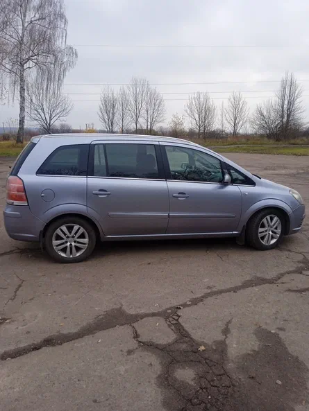 Opel Zafira 2007 - 5