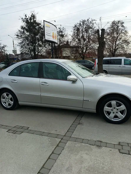 Mercedes-Benz E-Класс 2003