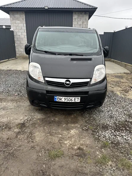 Opel Vivaro 2012 - 0