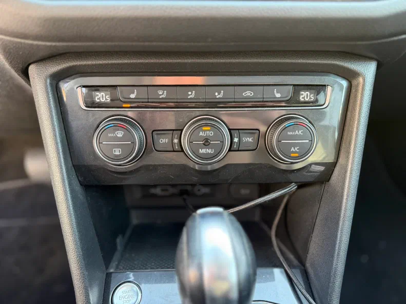 Volkswagen Tiguan 2018 - 16