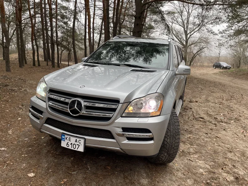 Mercedes-Benz GL-Клас 2010 - 8
