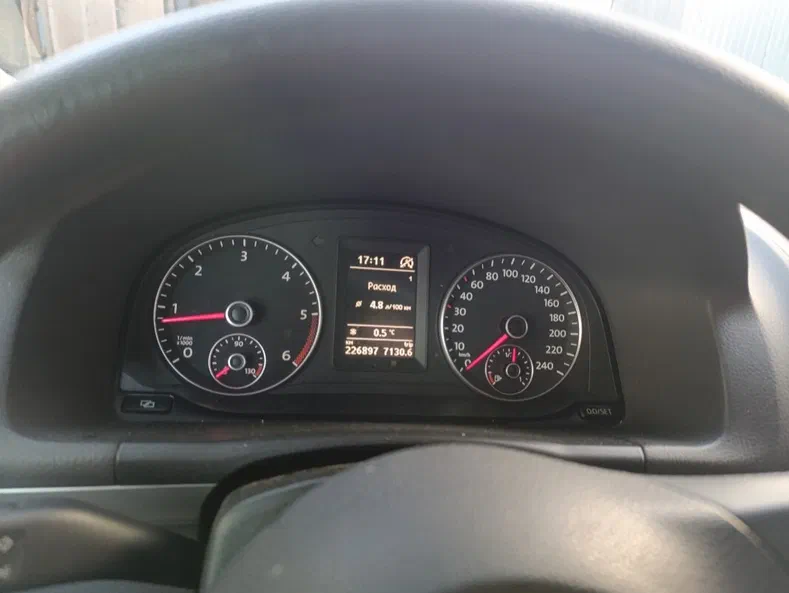 Volkswagen Touran 2012