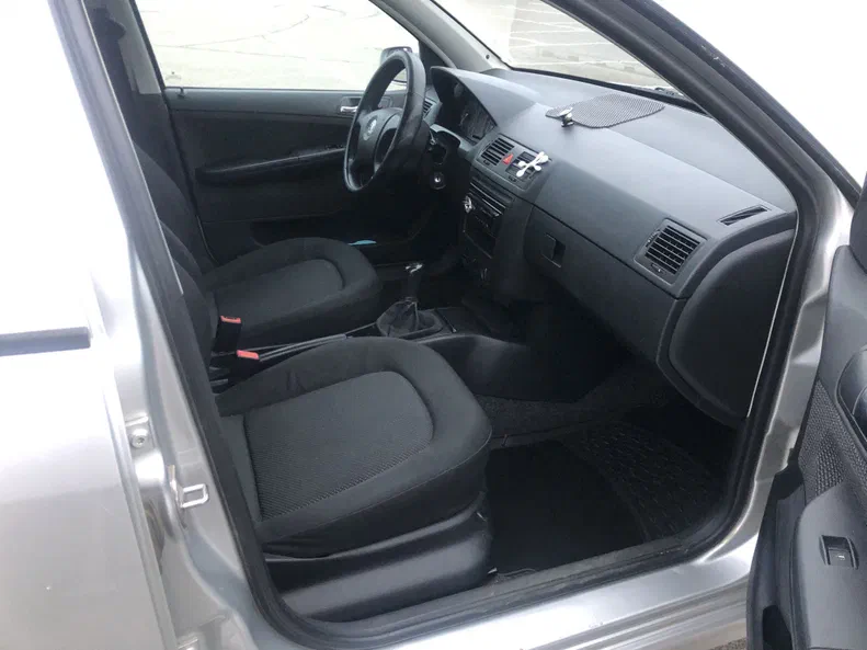 Skoda Fabia 2005 - 6