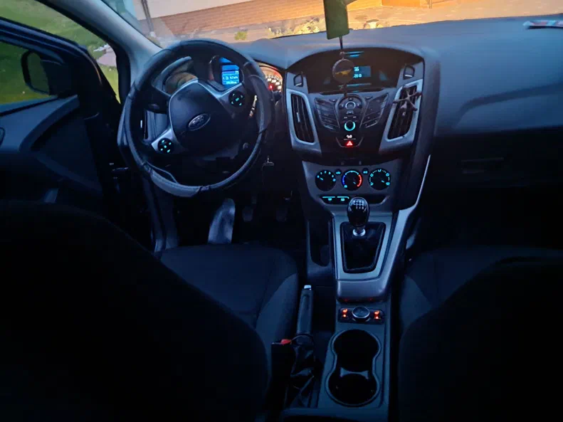 Ford Focus 2012 - 10