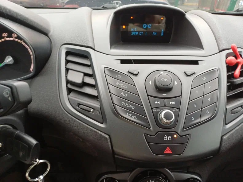 Ford Fiesta 2013 - 5