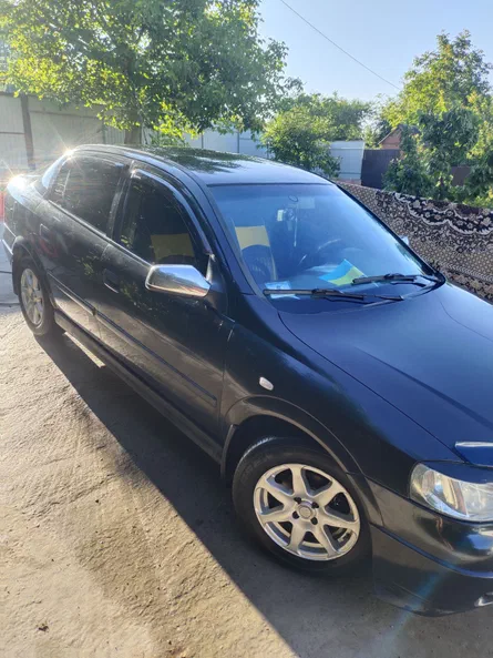 Opel Astra 2006