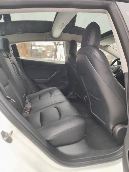 Tesla Model 3 2022 - 14