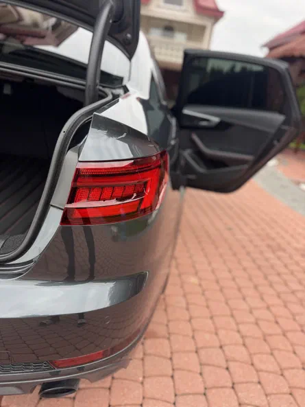 Audi A4 2017 - 9