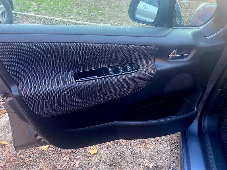 Peugeot 207 2008 - 6