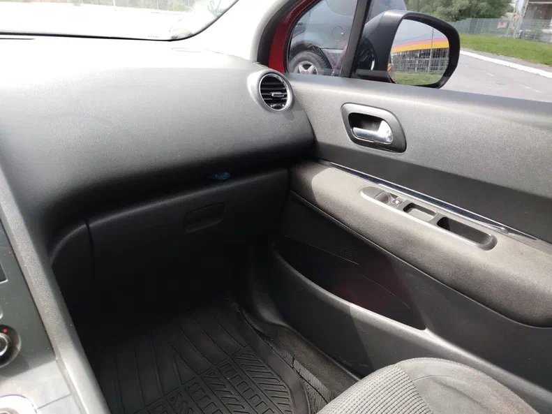 Peugeot 5008 2009 - 19