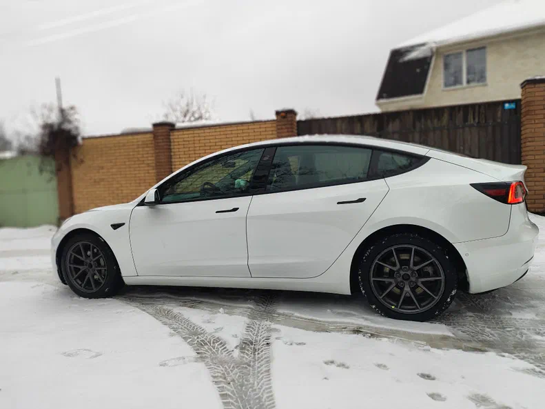 Tesla Model 3 2022 - 8