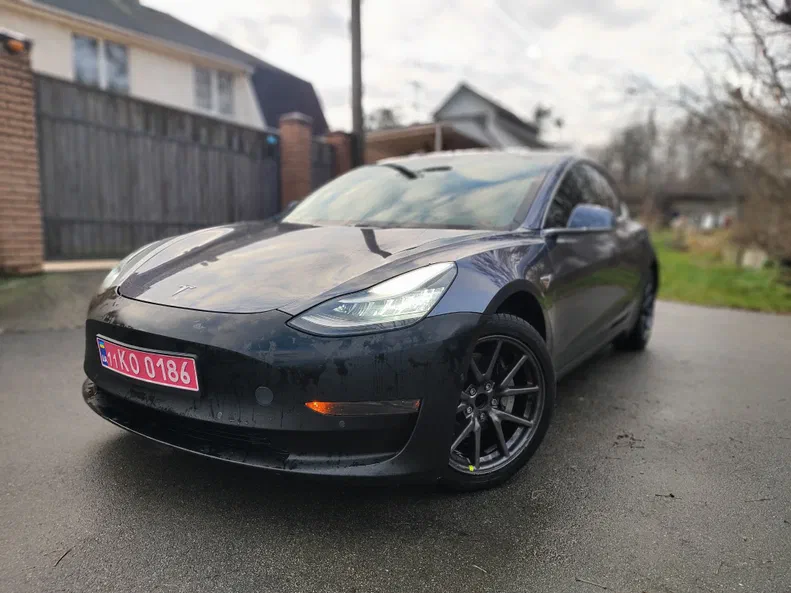Tesla Model 3 2020