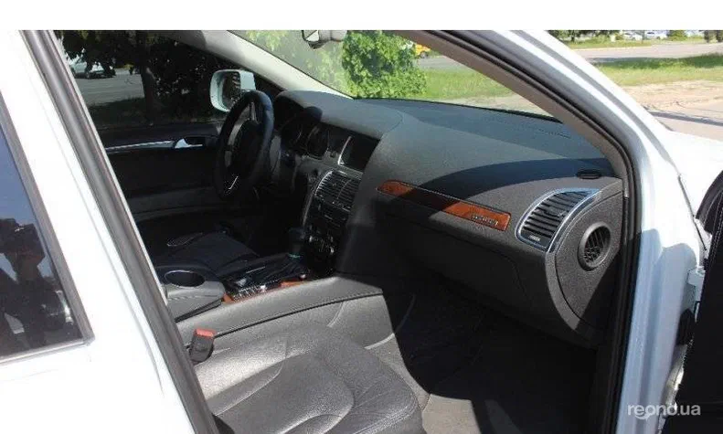Audi Q7 2013 - 1