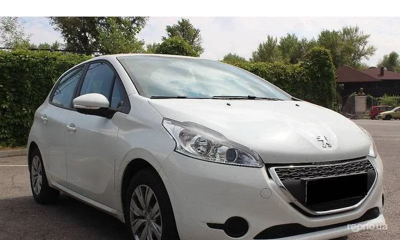 Peugeot 208 2013 - 7
