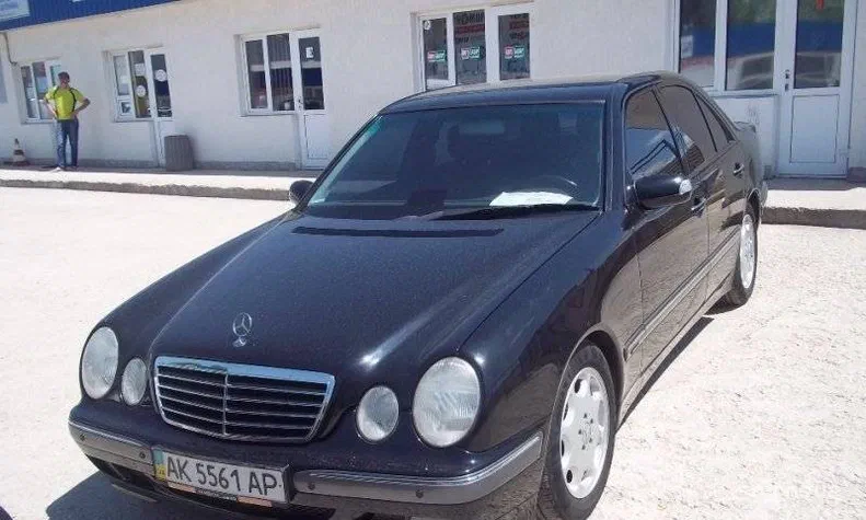 Mercedes-Benz E-Клас 2001 - 0