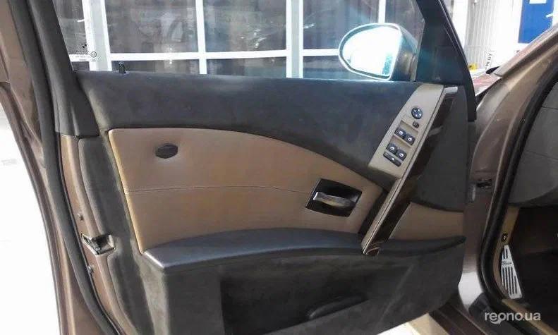BMW 5 серія 2006 - 10