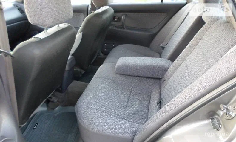 Mitsubishi Galant 1993 - 3