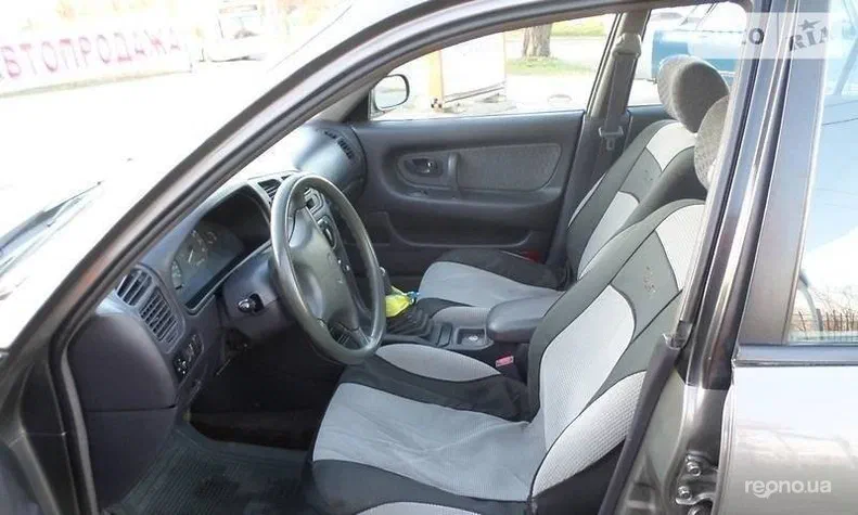 Mitsubishi Galant 1993 - 6