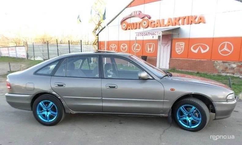 Mitsubishi Galant 1993 - 9