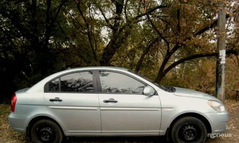 Hyundai Accent 2008 - 1