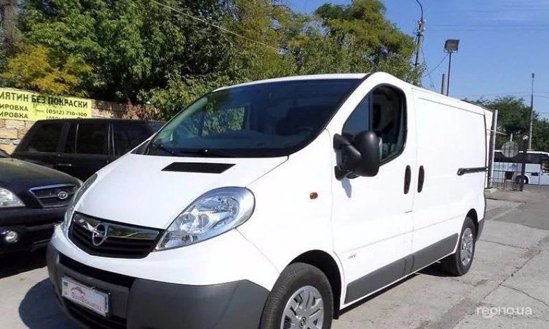 Opel Vivaro 2011 - 8