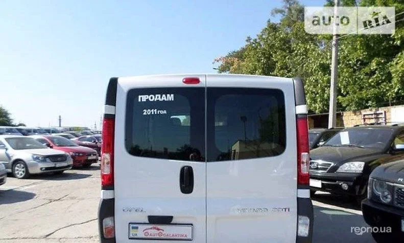 Opel Vivaro 2011 - 4