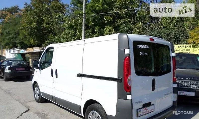 Opel Vivaro 2011 - 3