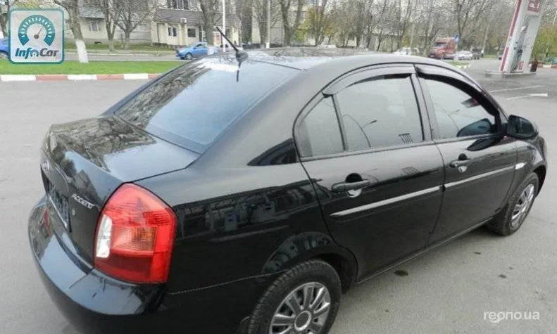 Hyundai Accent 2009 - 6