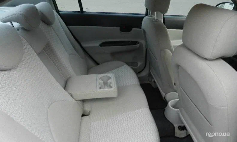 Hyundai Accent 2009 - 7