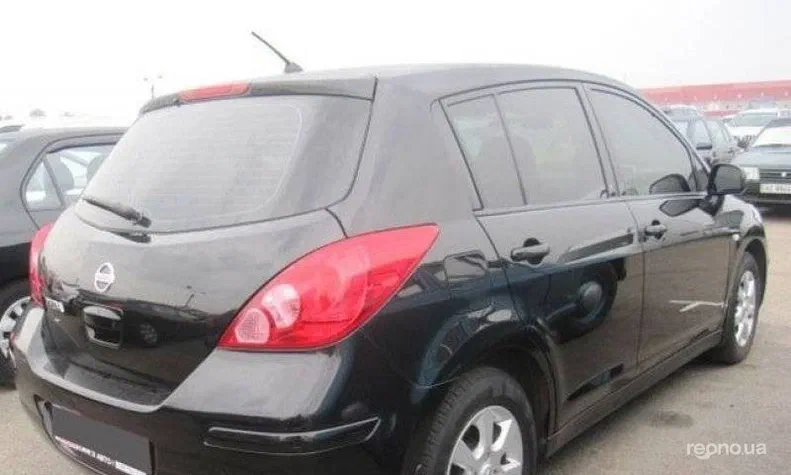 Nissan Tiida 2008 - 1
