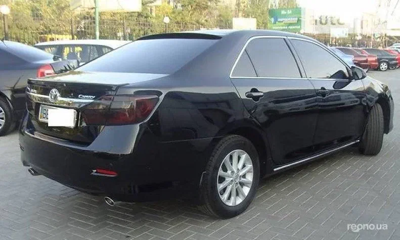 Toyota Camry 2012 - 3