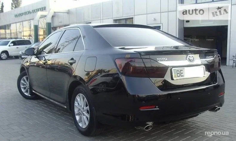 Toyota Camry 2012 - 5
