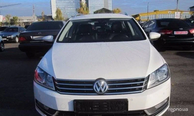 Volkswagen Passat 2011 - 1