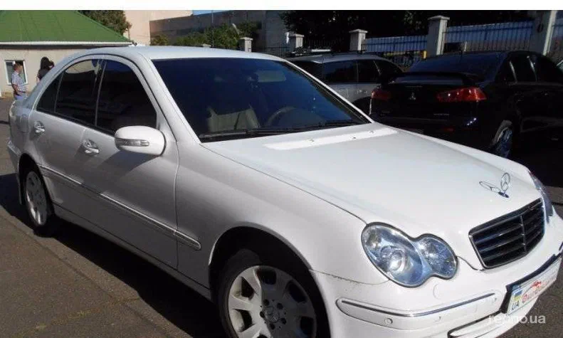 Mercedes-Benz C-Клас 2005 - 0