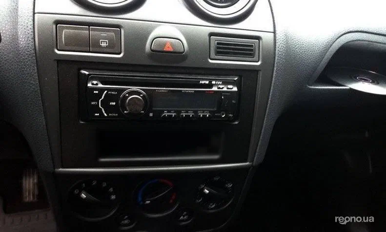 Ford Fiesta 2007 - 4