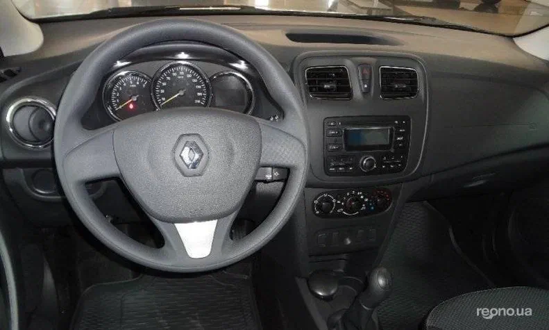 Renault Logan 2015 - 1