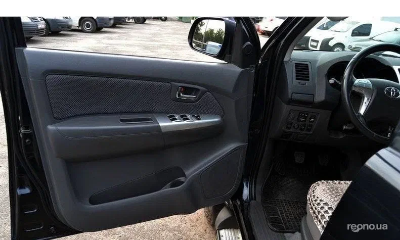 Toyota Hilux 2012 - 12
