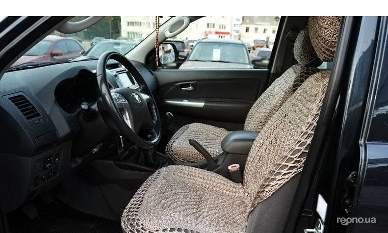 Toyota Hilux 2012 - 11