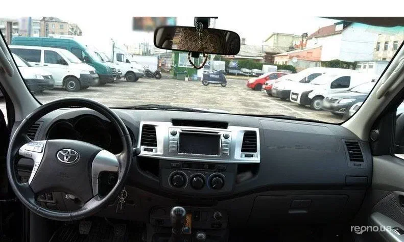 Toyota Hilux 2012 - 4