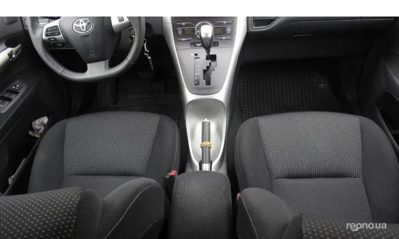Toyota Auris 2012 - 23