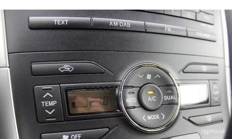 Toyota Auris 2012 - 4