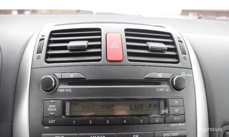 Toyota Auris 2012 - 3