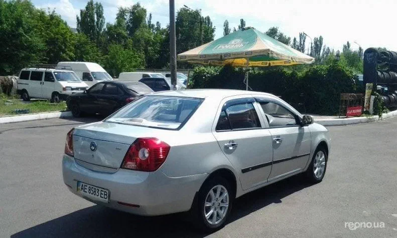 Geely MK 2009 - 4