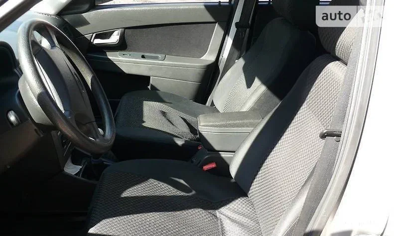 Lada (ВАЗ) 2111 2011 - 3