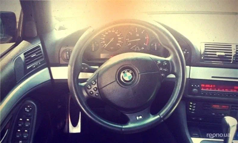 BMW M5 2000 - 0