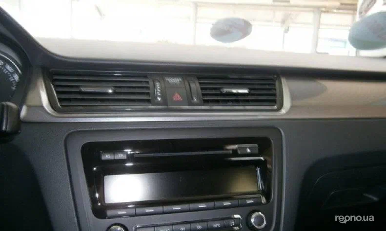 Skoda Rapid 2014 - 4