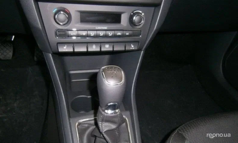 Skoda Rapid 2014 - 5