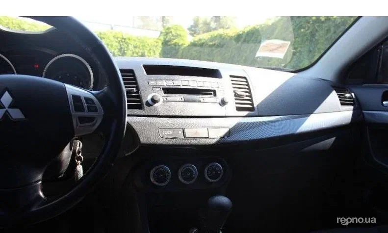 Mitsubishi Lancer 2008 - 3